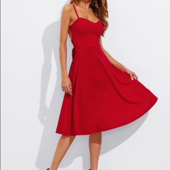 RED Crisscross Belted Back Fitted & Flared Dress - Picture 4 of 5